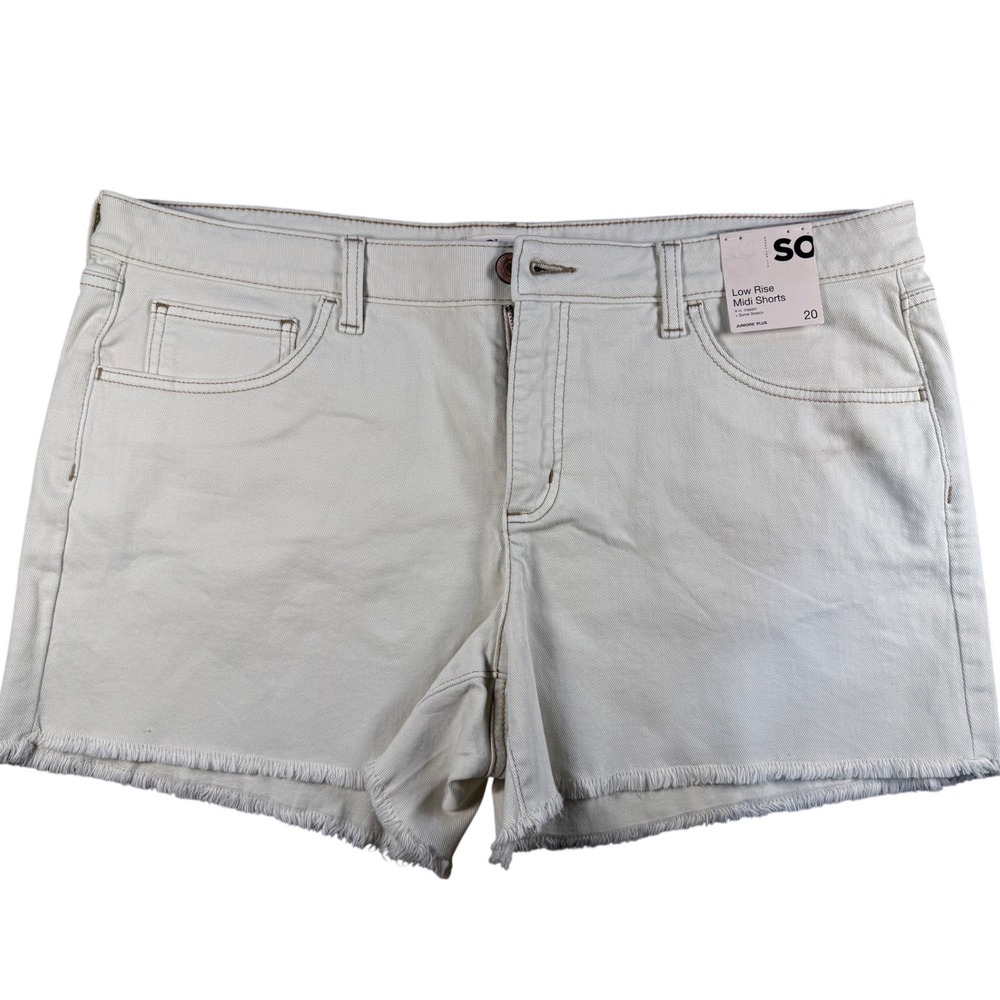 New SO Low Rise Midi Shorts Cream Denim Frayed Hem Juniors Plus Size 20 38W